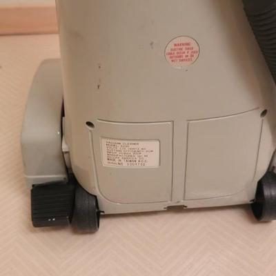 Riccar vacuum cleaner