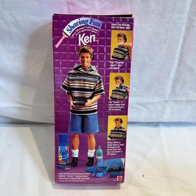 Eighteen Barbie & Ken Dolls From the 1990's (LR-MK)