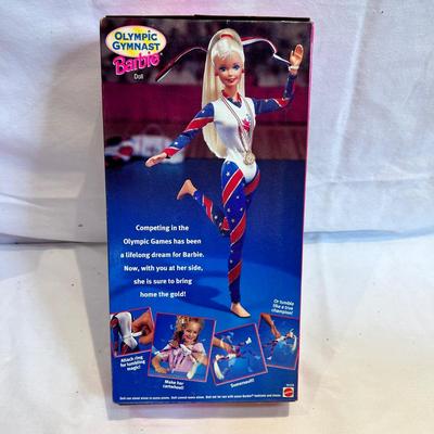 Eighteen Barbie & Ken Dolls From the 1990's (LR-MK)