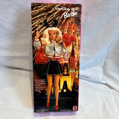 Eighteen Barbie & Ken Dolls From the 1990's (LR-MK)