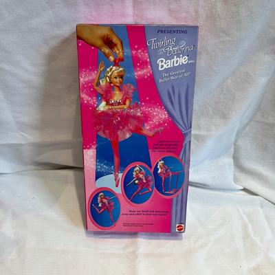 Eighteen Barbie & Ken Dolls From the 1990's (LR-MK)
