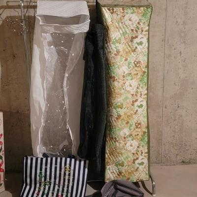 Storage rack and containers