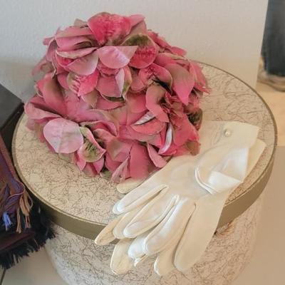 Vtg hats, boxes, gloves