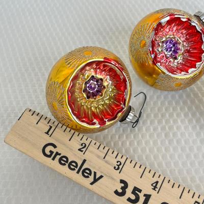 Lot 295 Vintage ornaments #3