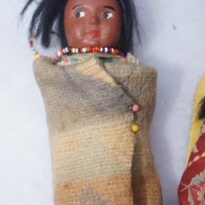 GROUPING OF FIVE SMALLER SIZE SKOOKUM DOLLS OF CHILDREN & HAND WOVEN SPLINT BASKET OF 8"