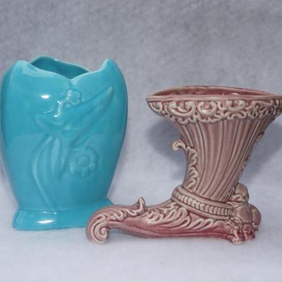 VINTAGE PITTSVILLE POTTERY OF WISCONSIN / TEAL EMBOSSED GLAZED VASE & WISCONSIN POTTERY CORNUCOPIA VASE OF ROSE TONE
