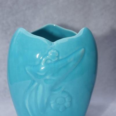 VINTAGE PITTSVILLE POTTERY OF WISCONSIN / TEAL EMBOSSED GLAZED VASE & WISCONSIN POTTERY CORNUCOPIA VASE OF ROSE TONE