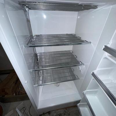 488 GE Manual Defrost Upright Freezer Model: CA 13SMB RWH