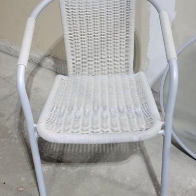 Two outdoor chairs and table