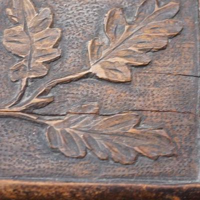 EARLY 1900'S WOOD CARVED LETTER BOX OF OAK LEAVES AND ACORNS