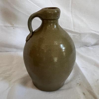 Tomlinson & More Hand Crafted Stoneware Jugs & Pot (LR/MK)