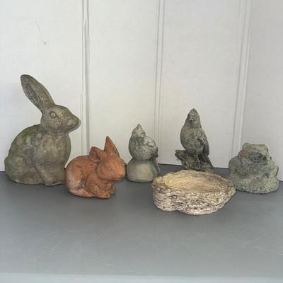 495 Mixed LOT of Cement and Plastic Composite Animal Garden/Lawn Decor