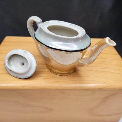 Vintage Japan Porcelain Child's Tea Set