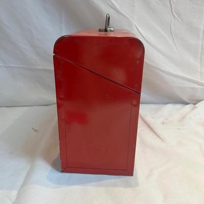Old School Metal Tool Box & Lunch Box (LR/MK)