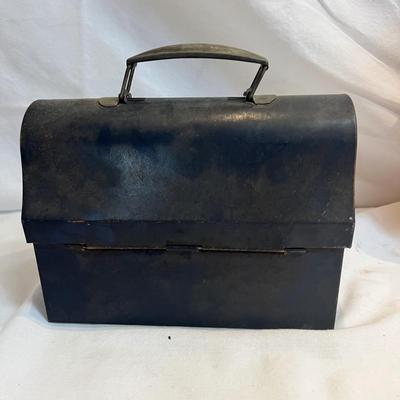 Old School Metal Tool Box & Lunch Box (LR/MK)
