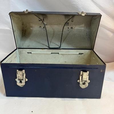 Old School Metal Tool Box & Lunch Box (LR/MK)