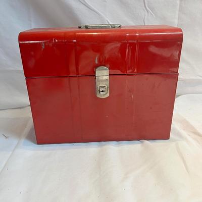 Old School Metal Tool Box & Lunch Box (LR/MK)