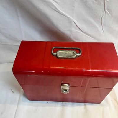 Old School Metal Tool Box & Lunch Box (LR/MK)