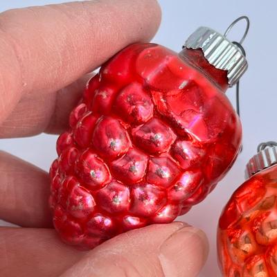 Lot 297 Vintage ornaments #5