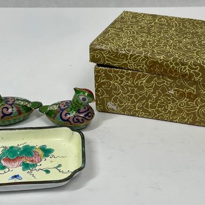 Cloisonné Lot - 2 Bird Trinket boxes and Tray