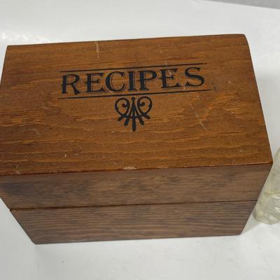 Vintage Lot of Kitchen Items - Wood Recipe Box and Plastic Napkin holder