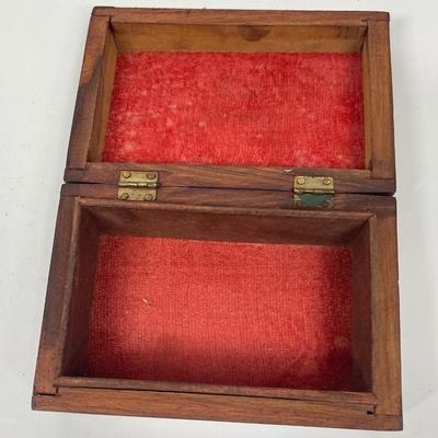 Vintage Wood Tea Box Inlay and Carving Red Felt Inside
