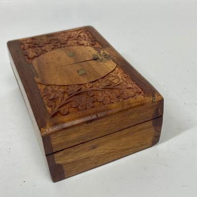Vintage Wood Tea Box Inlay and Carving Red Felt Inside