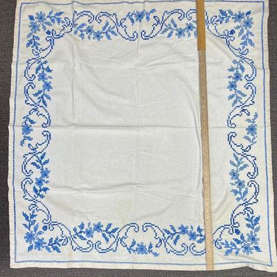Vintage Cotton Tablecloth, square embroidered flower pattern border, blue & white