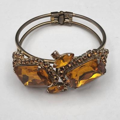 Vintage Jewel Box & Juliana, Cameo, Swarovski Bracelets