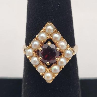 Antique 14k Gold Pearl Garnet Size 5 Ring - 3.4gr