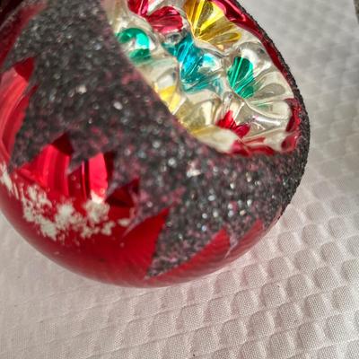 Lot 308 Vintage ornaments #13