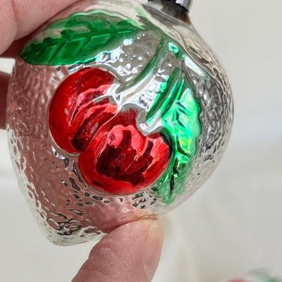 Lot 309 Vintage ornaments #14