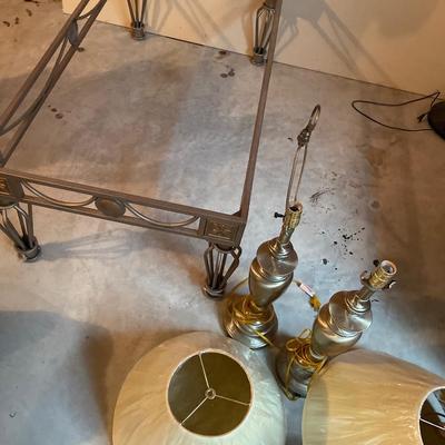 Coffee table base only & 2 lamps