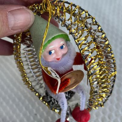 Lot 315 Vintage ornaments #20