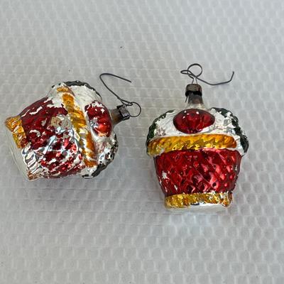 Lot 318 Vintage ornaments #23