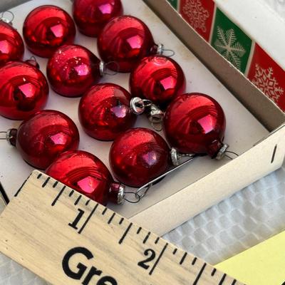 Lot 325 Boxes of mini ornaments