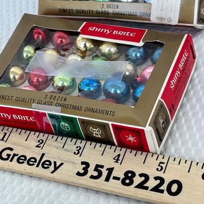 Lot 326 Shiny Brite Mini ornaments