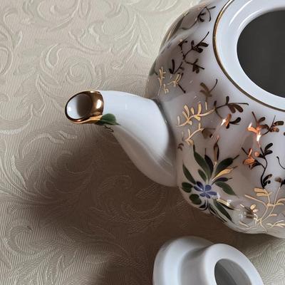 Russian St. Petersburg Teapot