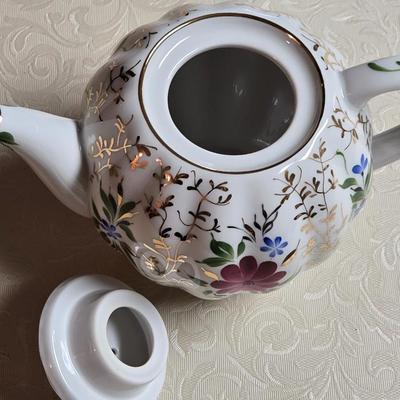 Russian St. Petersburg Teapot