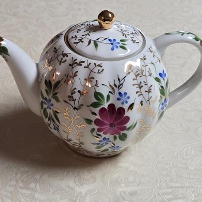 Russian St. Petersburg Teapot