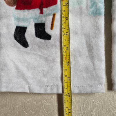 Nicole Miller Retro Christmas Hand Towels