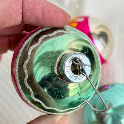 Lot 332 Vintage ornaments #32
