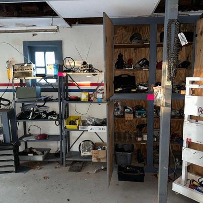 Lot 1: Tools, Shelves & More / Big Barn (left side)