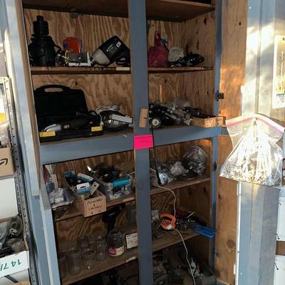 Lot 1: Tools, Shelves & More / Big Barn (left side)