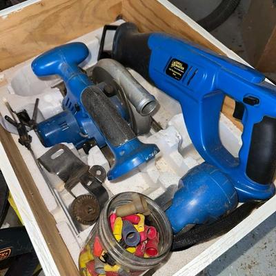 Lot 2: Vintage Lathe Machine & More Tools (Large Barn)