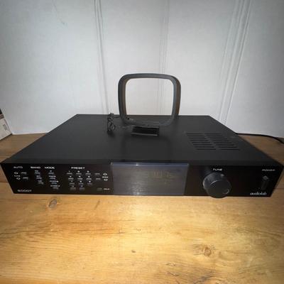 612 AudioLab Model: 8000T AM/FM Tuner