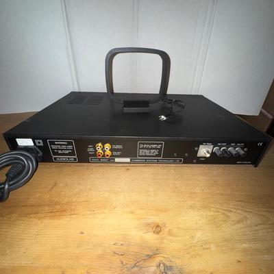 612 AudioLab Model: 8000T AM/FM Tuner