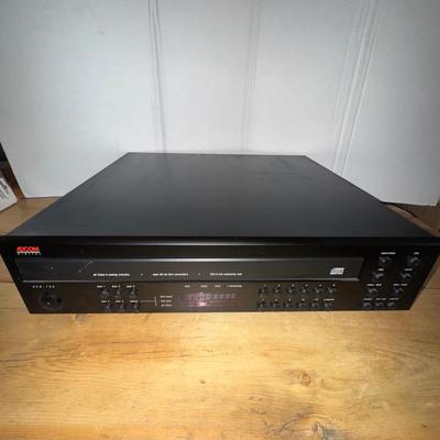 613 ADCOM Model: GCD 700 Five CD Disc Player