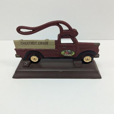Chestnut Creek Nut Cracker
