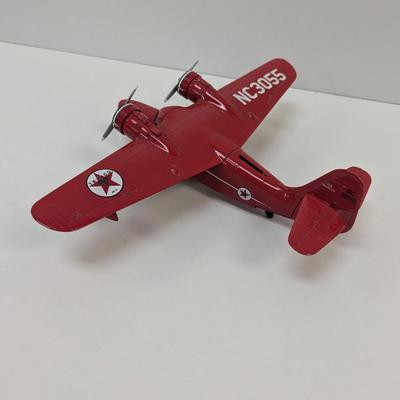 The Texaco NC3055 1940s Gumman Goose Model Plane Bank